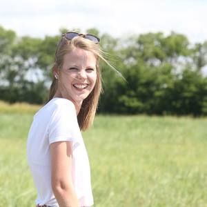 Meet your Posher, Abigail